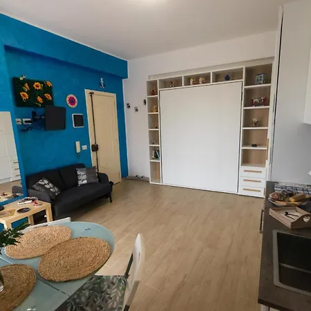 Daire Acitrezza Casuzza *