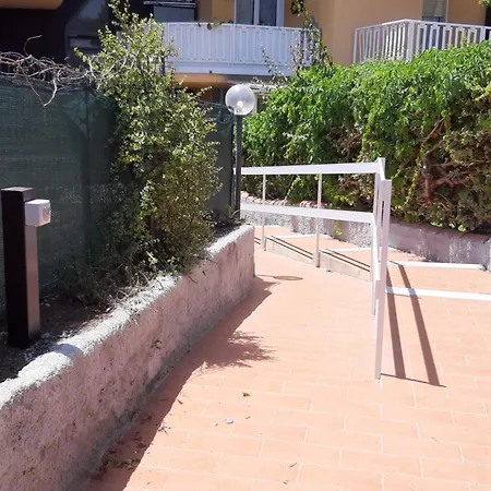 Acitrezza Casuzza * Aci Castello