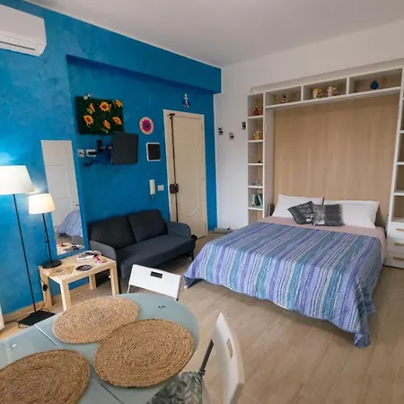 Apartment Acitrezza Casuzza