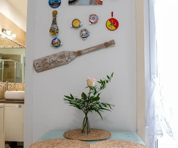 Acitrezza Casuzza Appartement *